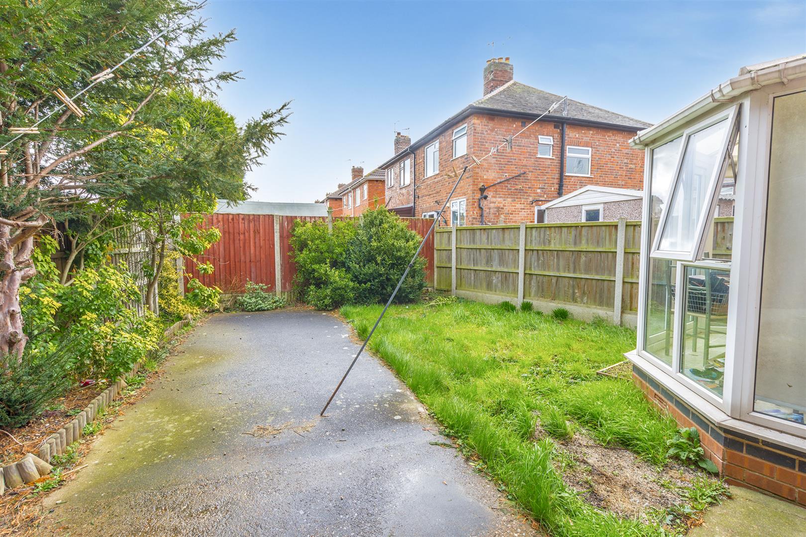 Leyton Crescent, Beeston Rylands Robert Ellis Estate Agents